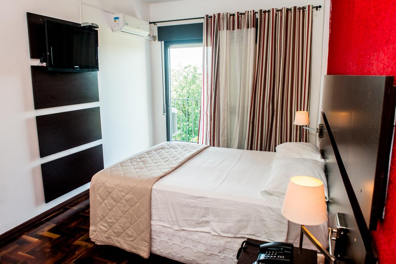Novo Hotel Fenicia Bagé エクステリア 写真