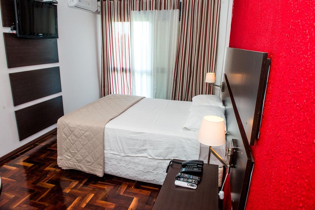 Novo Hotel Fenicia Bagé エクステリア 写真